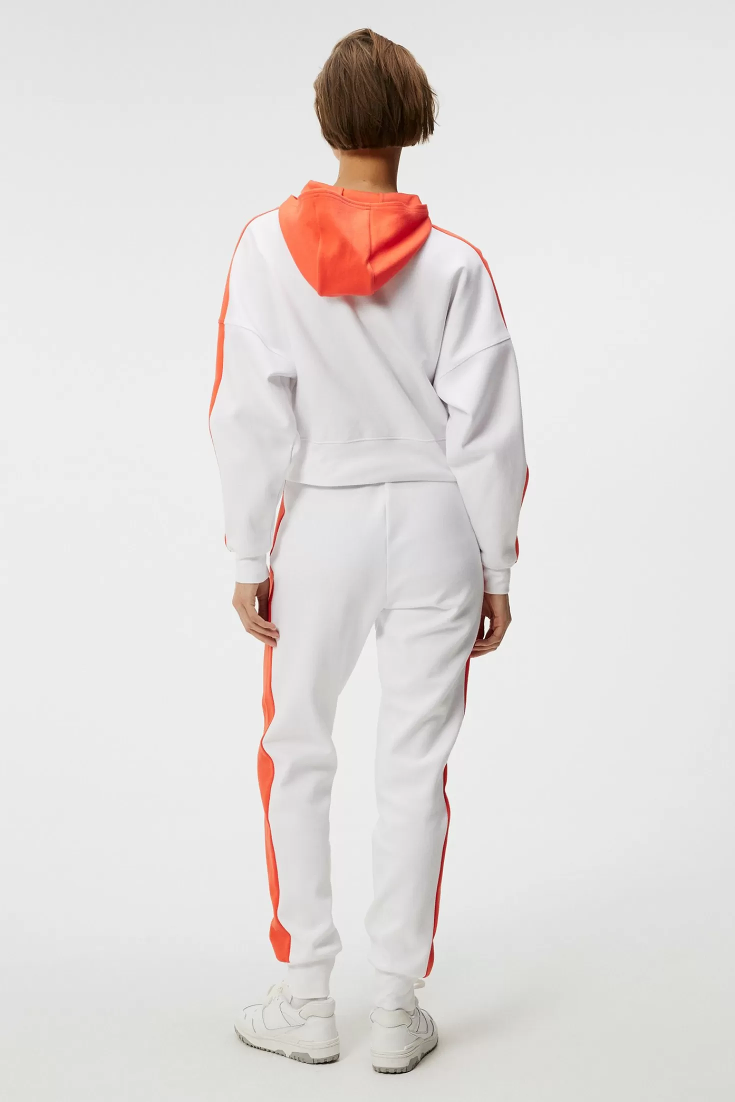 Amelia Pant | J.Lindeberg Store