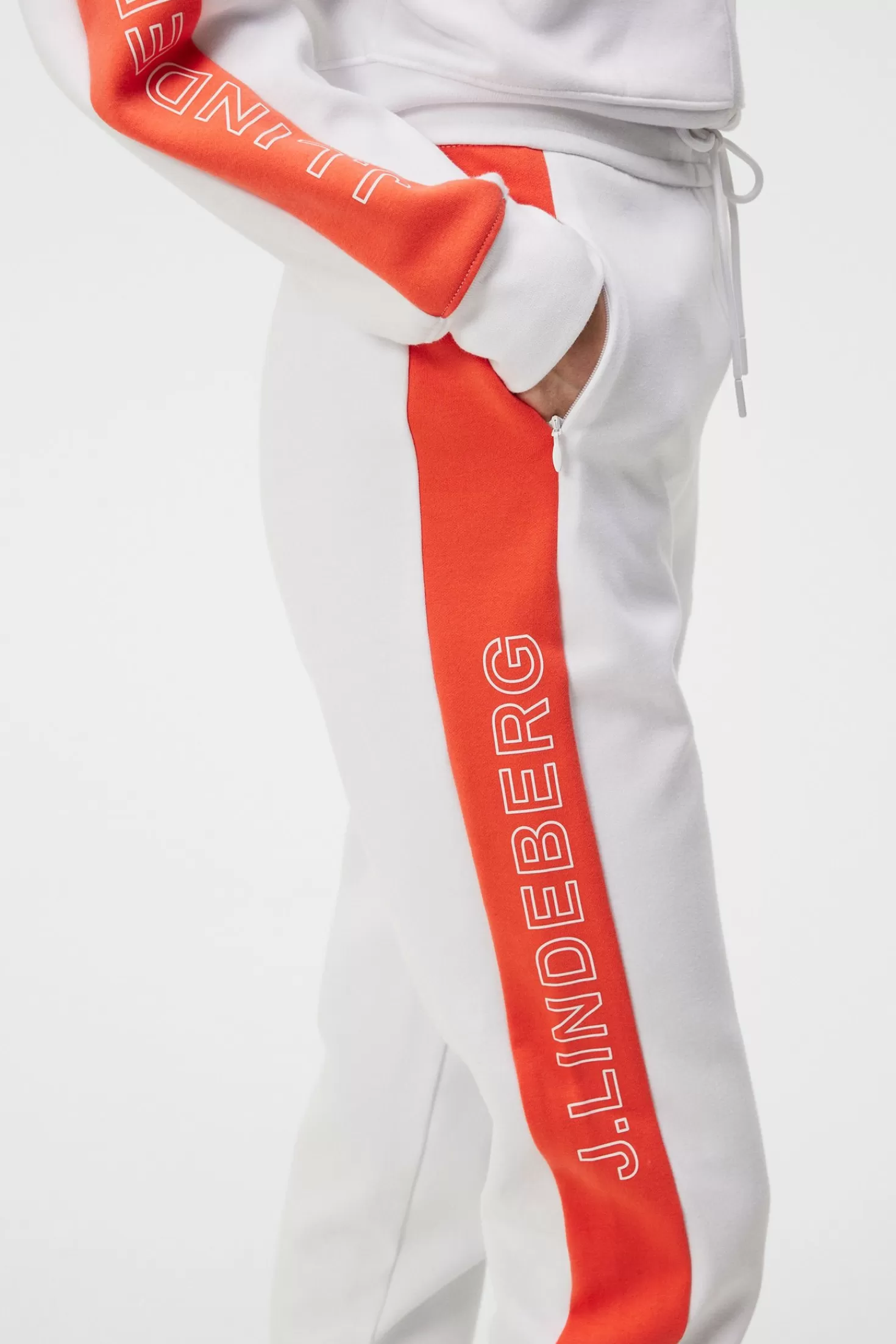 Amelia Pant | J.Lindeberg Store