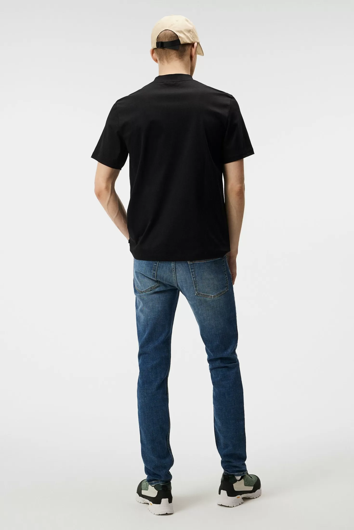Jay Active Mid Indigo Jeans | J.Lindeberg Shop