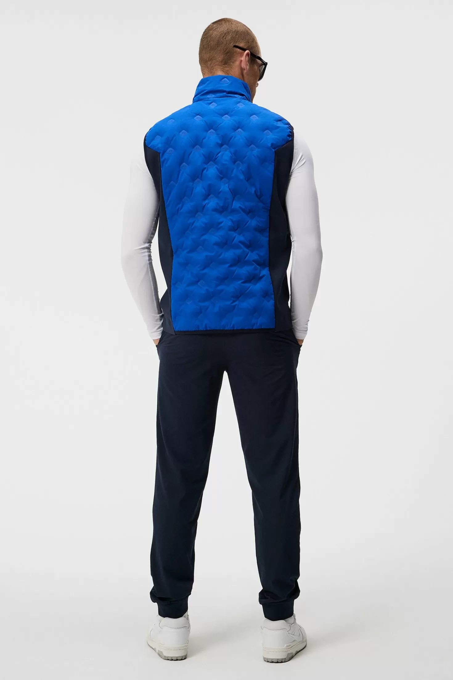 Ross Hybrid Vest | J.Lindeberg Clearance