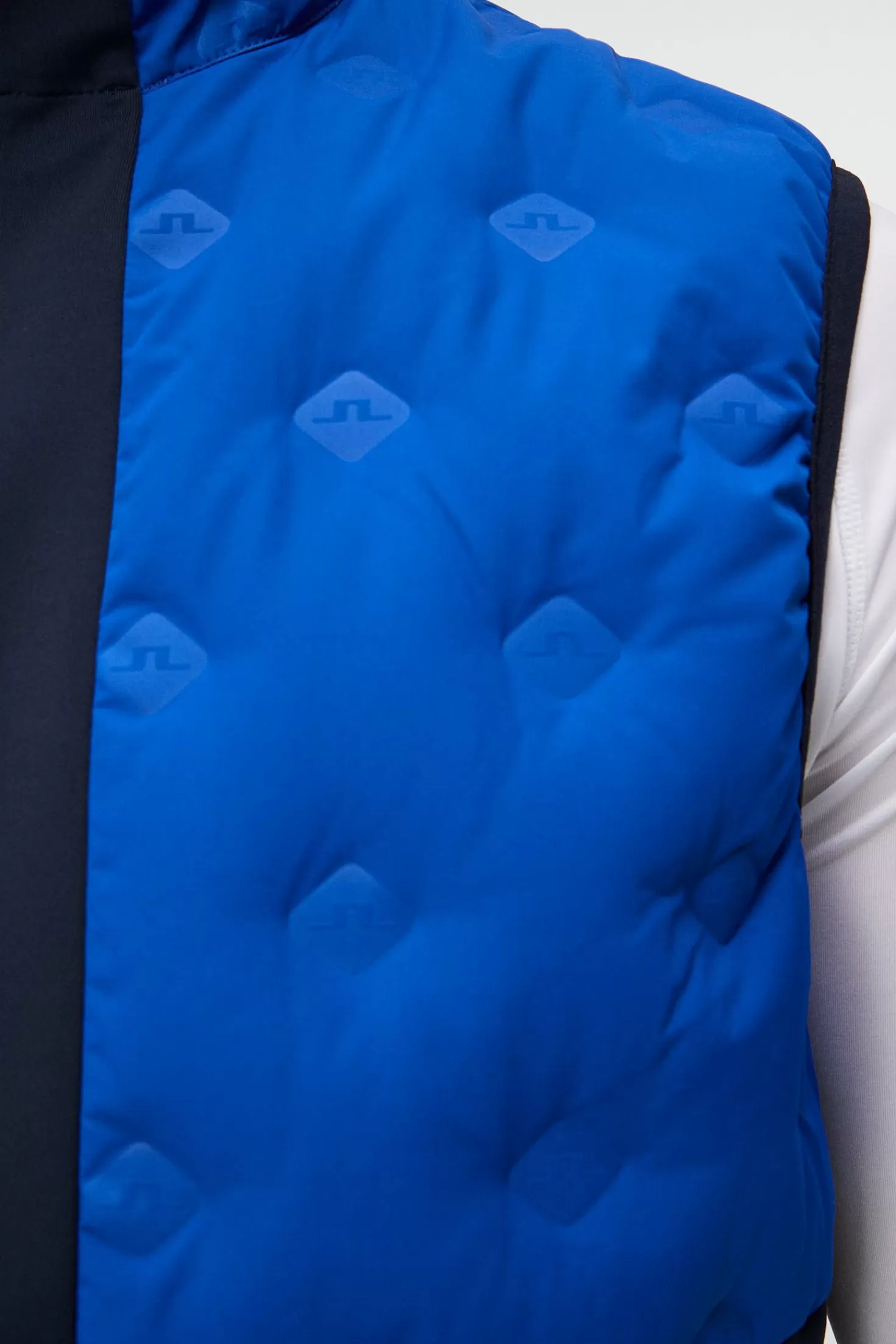 Ross Hybrid Vest | J.Lindeberg Clearance