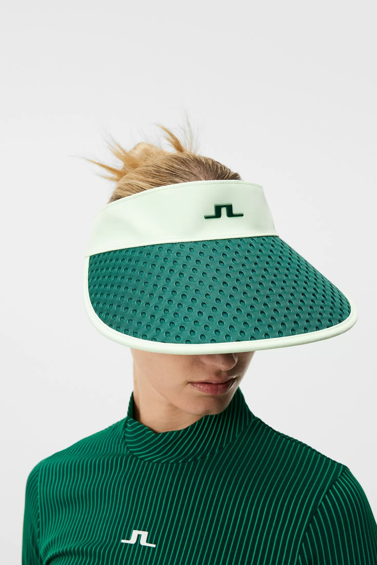 Vera Big Visor | J.Lindeberg Online
